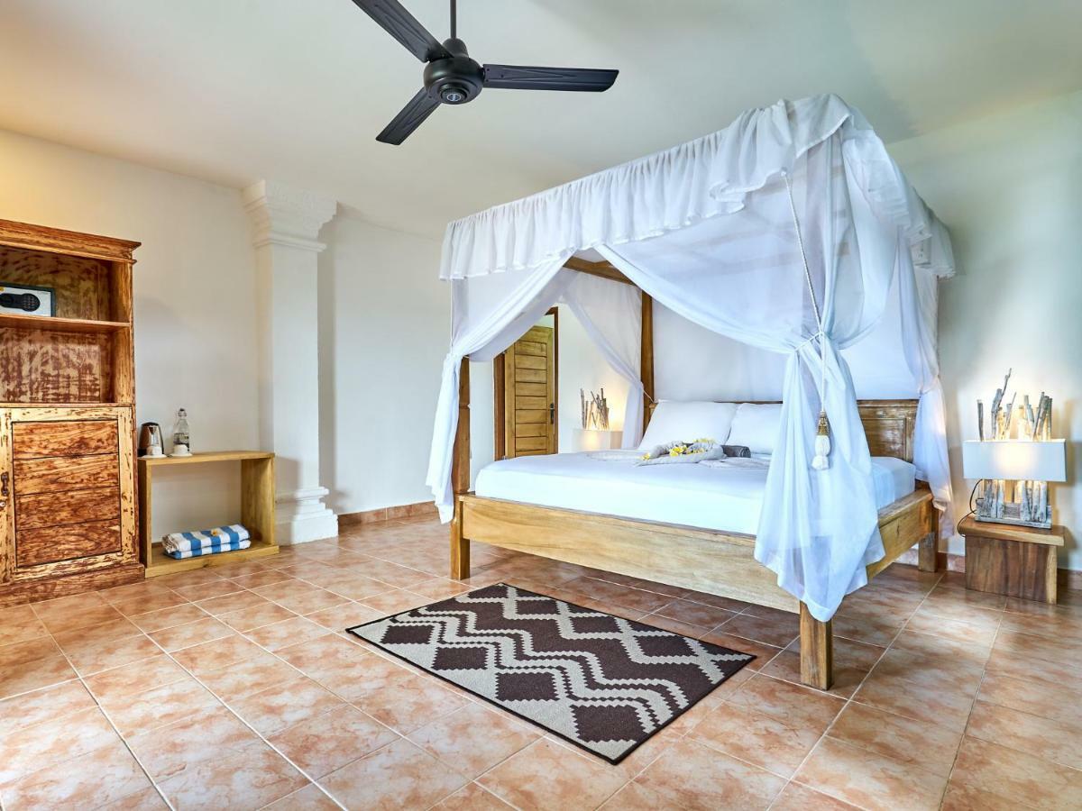 เวียนนา บีช รีสอร์ต Hotel อาเม็ด ภายนอก รูปภาพ